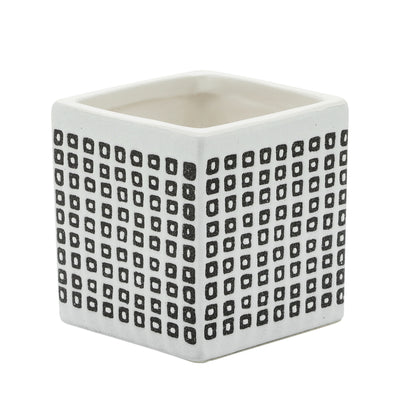 Ceramic Square 4" Dotted Pen Holder - Black and White|Porte-crayon carré de 4 po en céramique à motif de points - noir et blanc