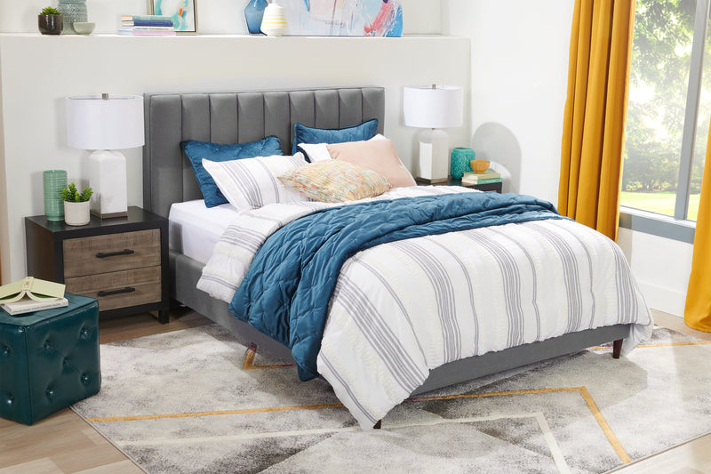 Kort & Co. Rain Upholstered Platform Bed in Grey Fabric, Tufted - Queen Size