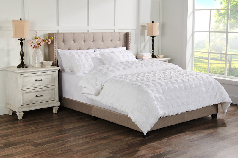Elanna 4-Piece Full/Queen Comforter Set - White