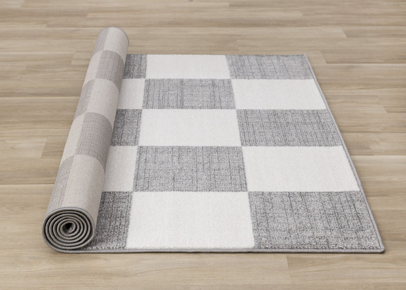 Covington Grey White Checkered Pattern Rug, 5'3\" x 7'7\" Indoor Area Rug