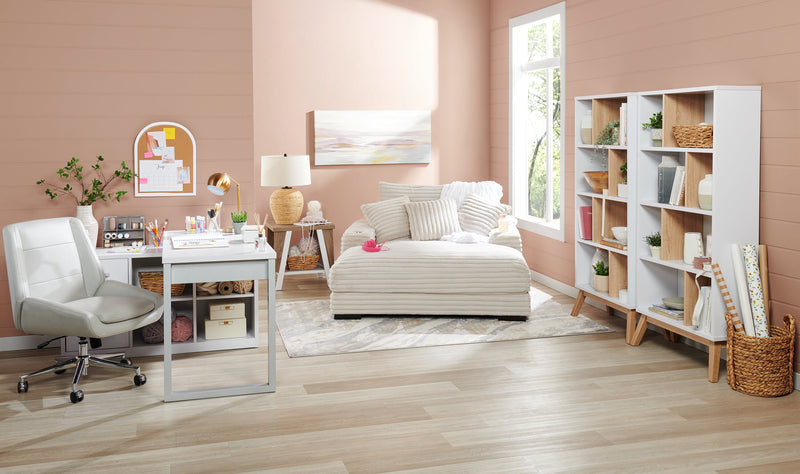 White 7\" Eared Vase