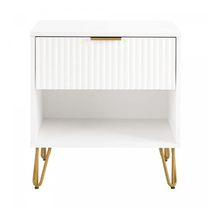 Dumbo Modern 20\" Fluted Nightstand in White (1-Drawer)