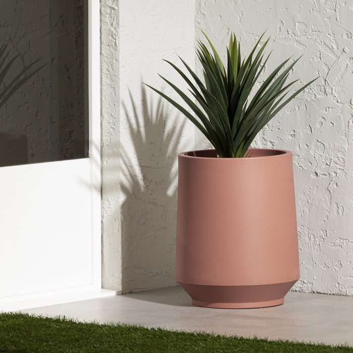 Dalya 19\" Planter - Burnt Orange