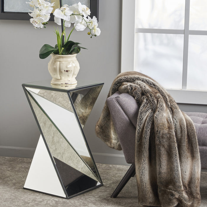 Molly Light-reflecting Design Geometric Mirrored Accent Side Table With Glass And Engineered Wood, Silver