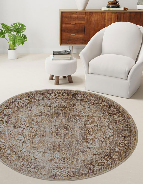 Selena Traditional 5'0\" x 5'0\" Area Rug in Grey Indoor Area Rug