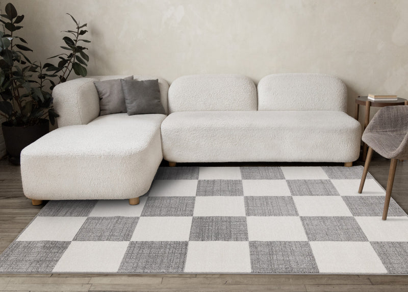 Covington Grey White Checkered Pattern Rug, 6'7\" x 9'10\" Indoor Area Rug