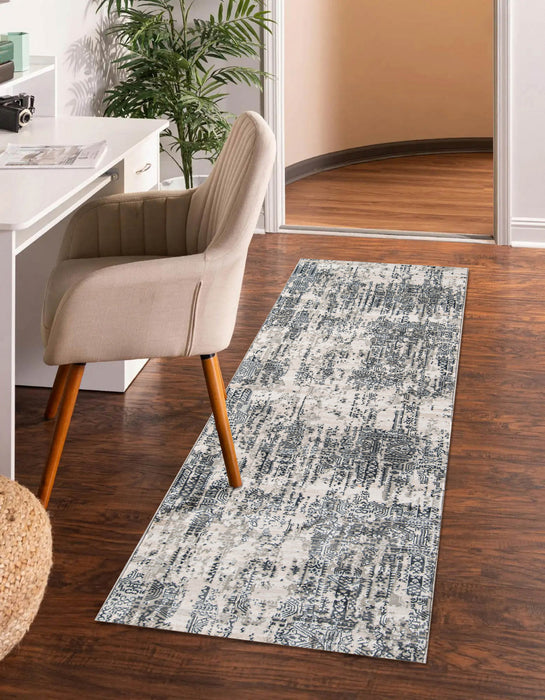 Claudia Traditional 2'2\" x 7'7\" Runner Rug in Grey Indoor Area Rug