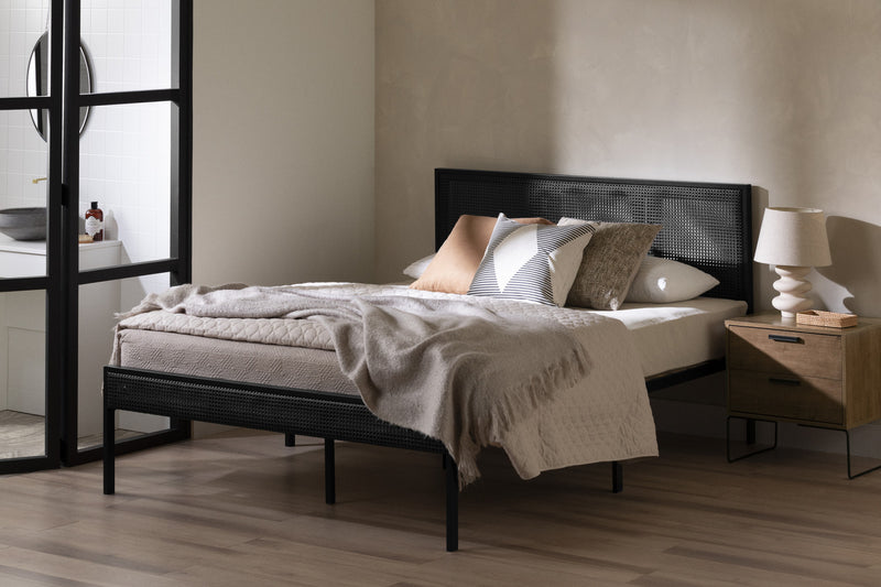 Hoya Natural Cane Metal Full Platform Bed - Pure Black