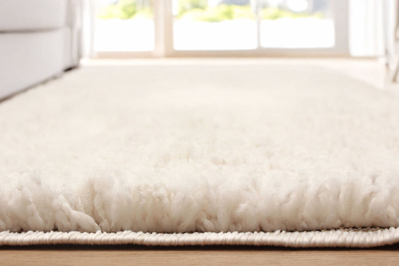 Yeti Ivory/Beige Area Rug - 5'0\" X 8'0\"  