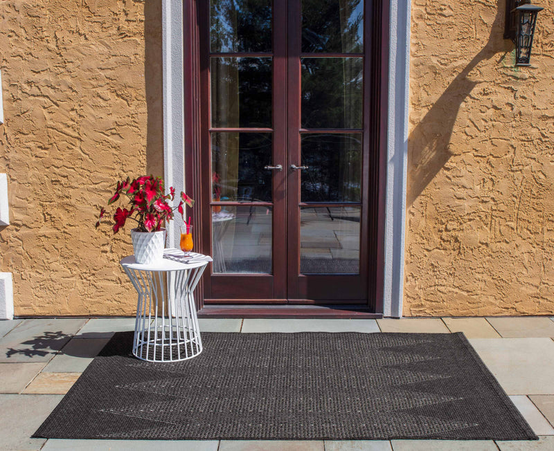 Raven Contemporary 6'7\" x 9'6\" Area Rug in Grey Indoor Area Rug