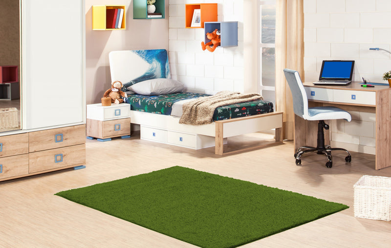 Contemporary 5'0\" x 7'0\" Faux Grass Rug in Green Outdoor Area Rug