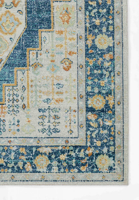 Kinsley Traditional 4'0\" x 6'0\" Area Rug in Blue Indoor Area Rug