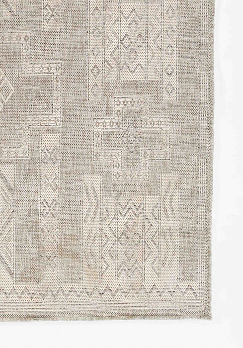 Nyra Transitional 5'3\" x 7'0\" Area Rug in Grey Indoor Area Rug