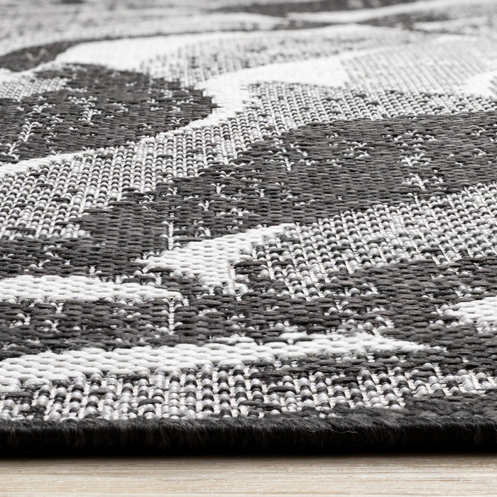 Jackson Grey White Botanical Leaves Rug, 5'3\" x 7'7\" Outdoor Area Rug
