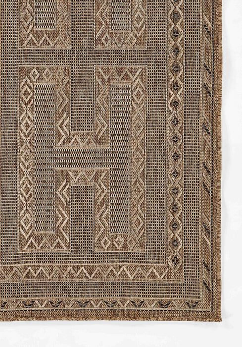 Hazel Transitional 6'6\" x 9'0\" Area Rug in Ivory Indoor Area Rug