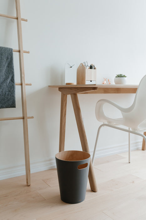 Umbra Woodrow Garbage Bin Trash Can - Charcoal