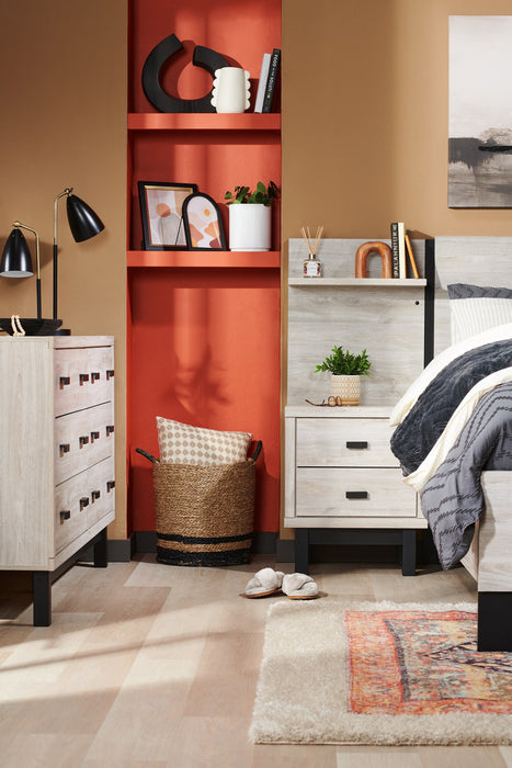 White 7\" Eared Vase