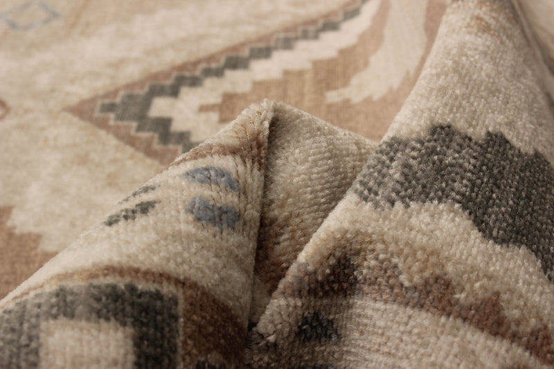 Lia Ivory Area Rug - 8'0\" X 10'0\"   