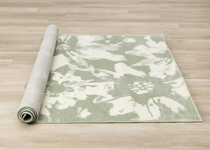 Ellis Floral Green Cream Area Rug - 5'3\" x 7'7\"