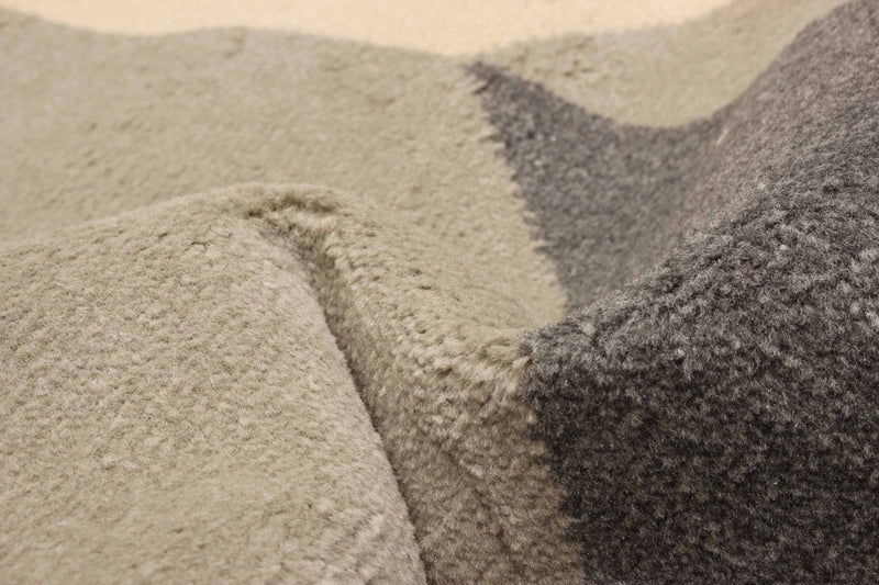 Bianca Grey Area Rug - 8'0\" x 10'0\"