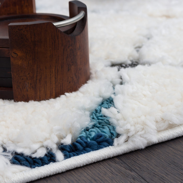 Lola Lattice Shag Area Rug - 2'7\" x 8'