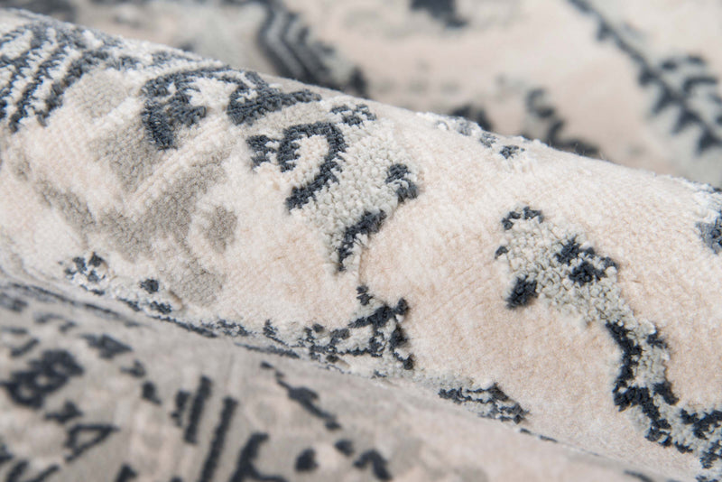 Claudia Traditional 7'9\" x 9'10\" Area Rug in Grey Indoor Area Rug