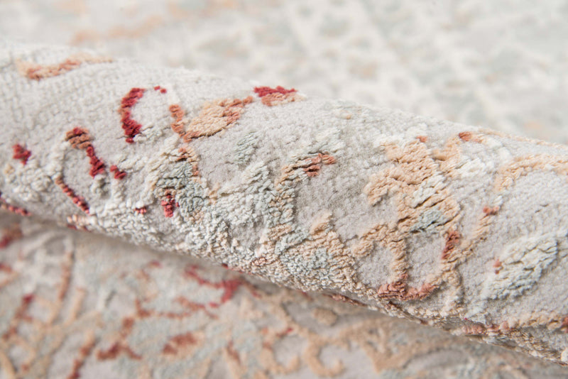 Amber Traditional 5'1\" x 7'7\" Area Rug in Red Indoor Area Rug