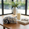 4” Ceramic Sleeping Chinoiserie Cat – Blue  | Chat endormi de 4 po en céramique de style chinoiserie - bleu