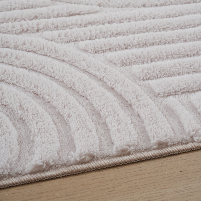 Geo Cream Washable Area Rug - 5’ x 7’ 