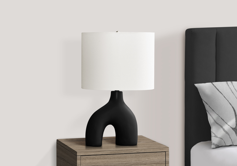 Lena 16.5\" Ceramic Table Lamp with Linen Ivory Shade – Black 