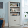 Oryn 35.28” 5-Shelf Bookcase with Storage – Glacier Oak | Bibliothèque Oryn de 35,28 po à 5 tablettes avec rangement - chêne glacier