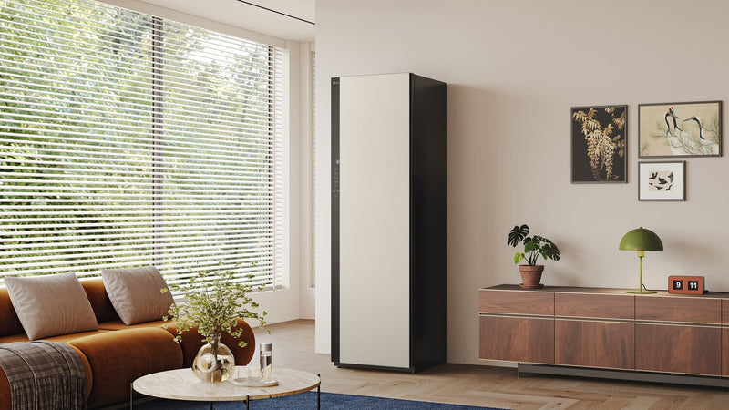 LG Styler Steam Closet with TrueSteam® Technology and Dynamic MovingHanger™ - SC5MAR4G