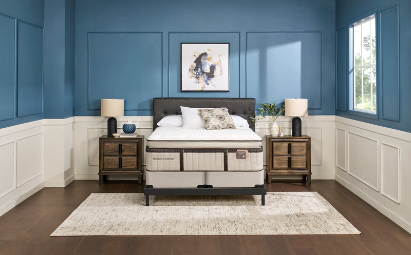 Swansea Luxury Euro Pillowtop King Mattress Set