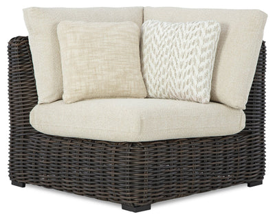 Halifax Outdoor Patio Corner Chair - Resin Wicker, Nuvella Fabric, UV & Weather Resistant - Beige/Brown | Fauteuil en coin Halifax pour la terrasse à l’extérieur - osier en résine, tissu Nuvella, résistant aux rayons UV et aux intempéries - brun et beige