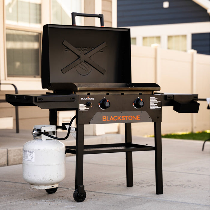 Blackstone 28\" 24,000 BTU Omnivore Griddle with Hood - 2287CA 