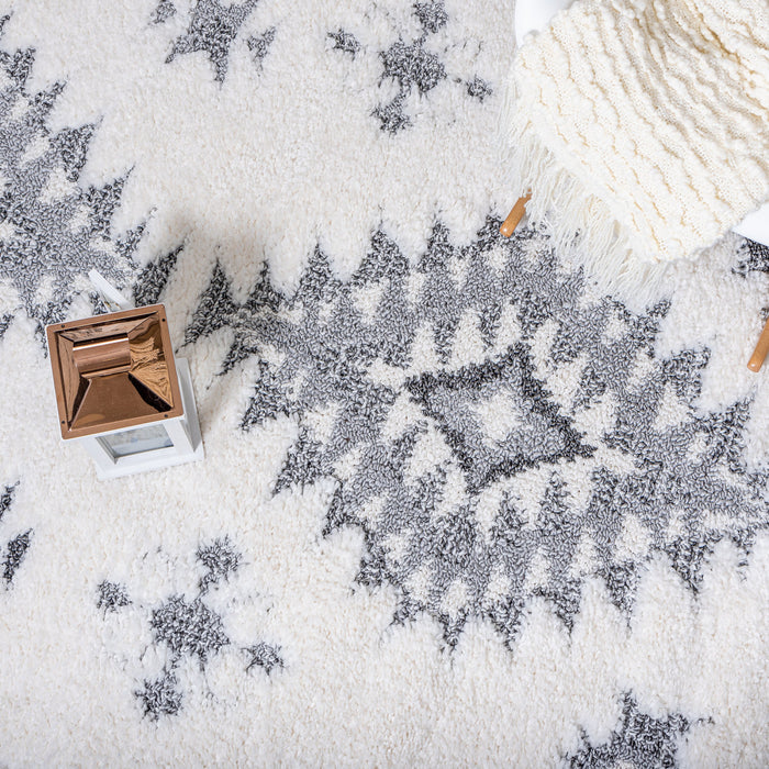 Lola Diamond Grey 7x10 Area Rug