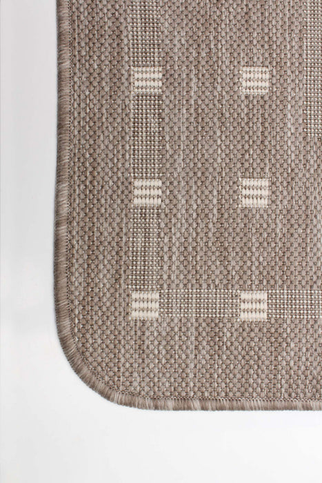 Clementine Tan Area Rug - 4'4\" X 6'5\" 