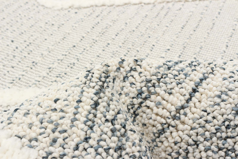 Ebba Grey Area Rug - 5'0\" x 7'0\"