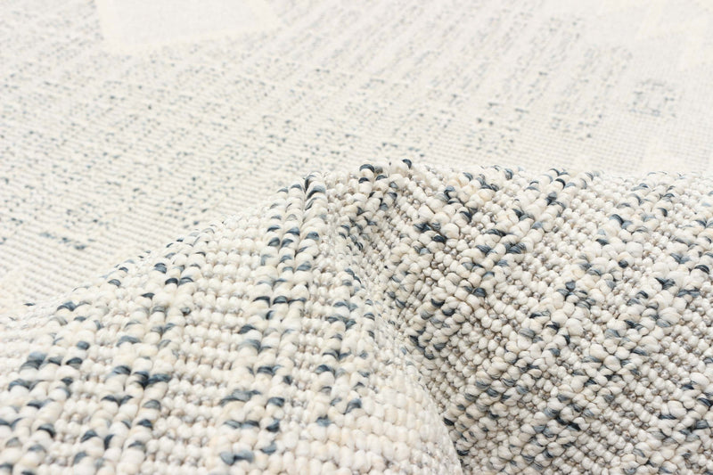 Torionna Grey Area Rug - 6'7\" x 9'6\"