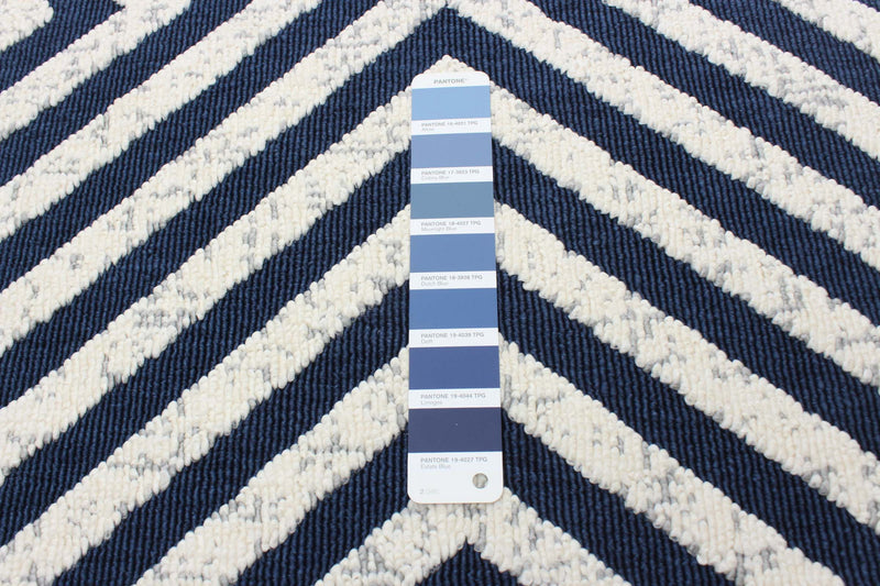Dodie Blue-Ivory 5'3\" x 7'7\" Area Rug