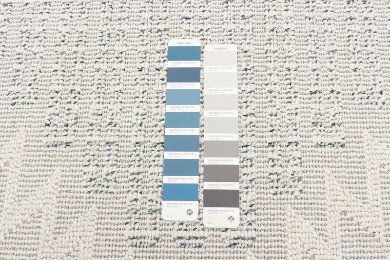 Torionna Grey Area Rug - 6'7\" x 9'6\"