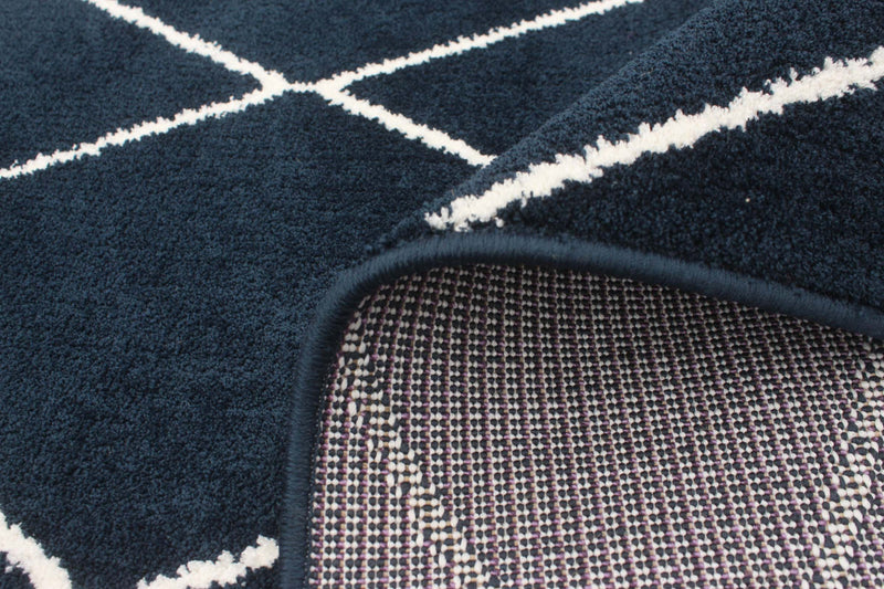 August Navy-White 7'10\" x 10'2\" Area Rug