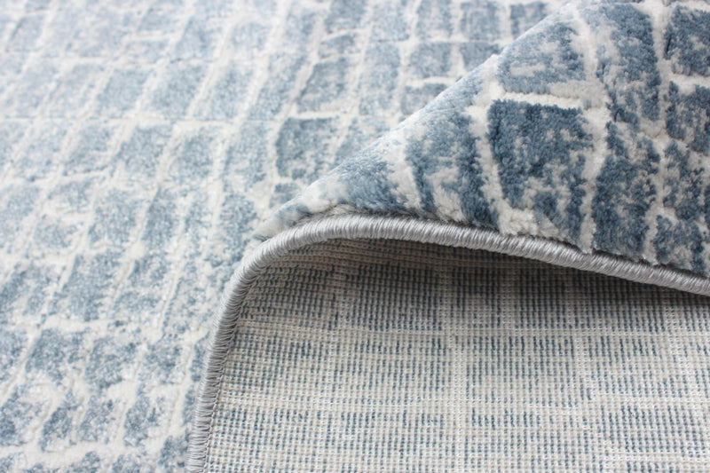 Kecia Navy/cream Rug 5'3\" X 7'3\" Area Rug