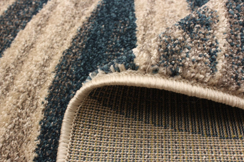 Arusha Ivory / Blue 6'7\" x 9'6\" Area Rug